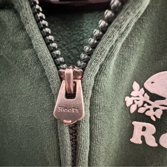 Roots Green Zip-Up Hoodie Sweatshirt

#1211 - Picture 5 of 10